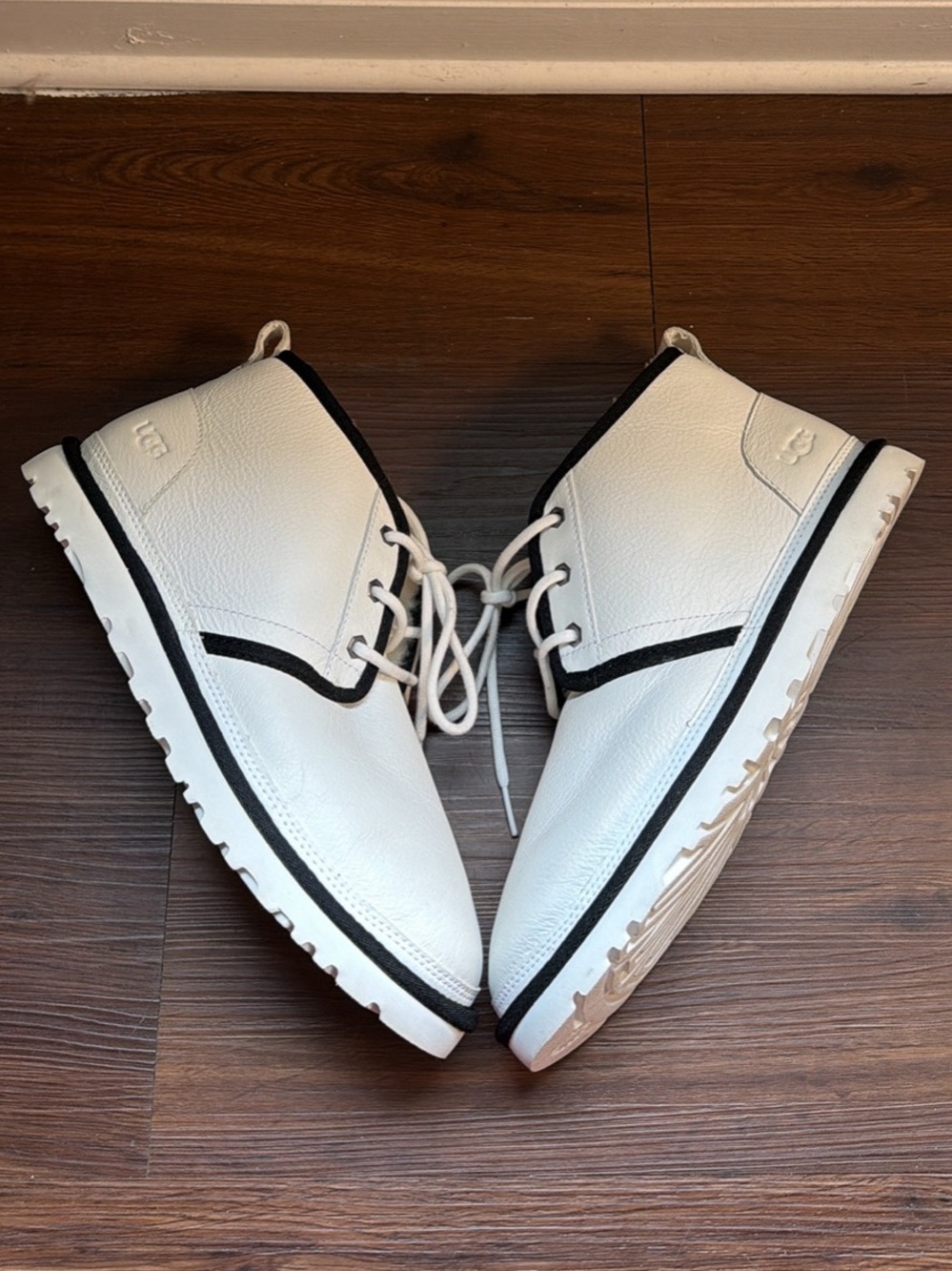 UGG Neumel Leather Chukka Boot